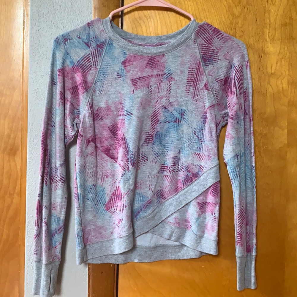 This shirt is a comfy long sleeve tee girls 8-10